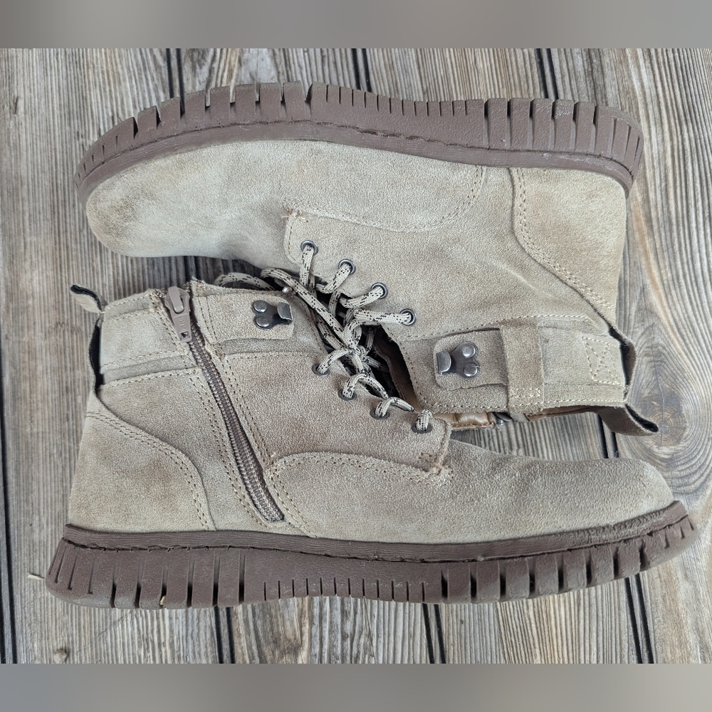 Comfortiva Claren Size 6.5 Boots Light Tan Memory Foam Insole